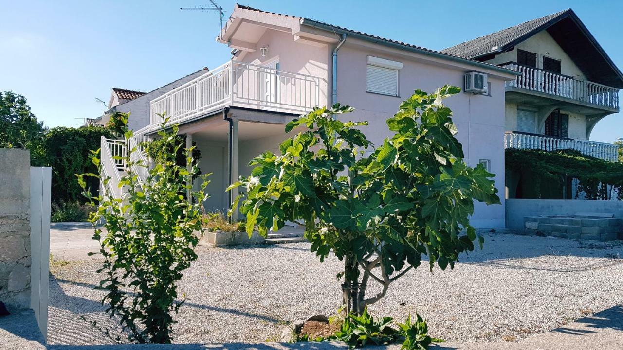 Apartment Vip Pirovac Εξωτερικό φωτογραφία